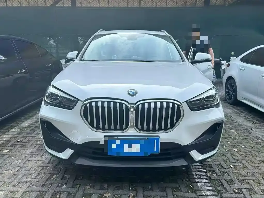 BMW X1 — фото 2