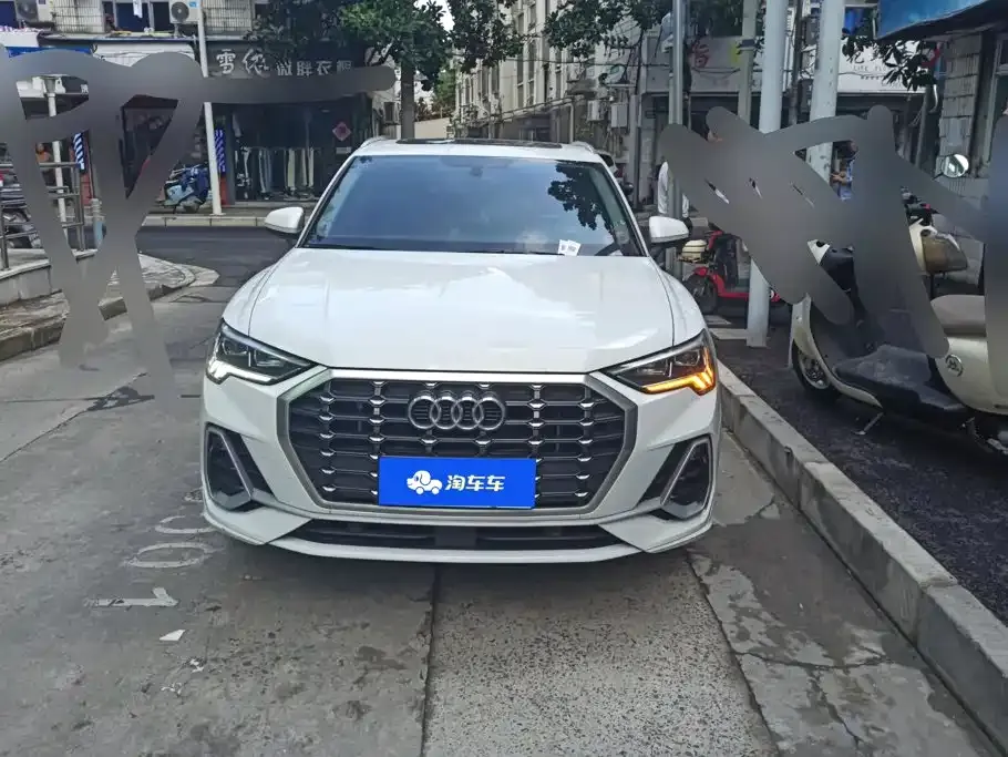 Audi Q3 — фото 10