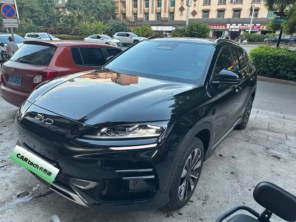 BYD PLUS New Energy — фото 1