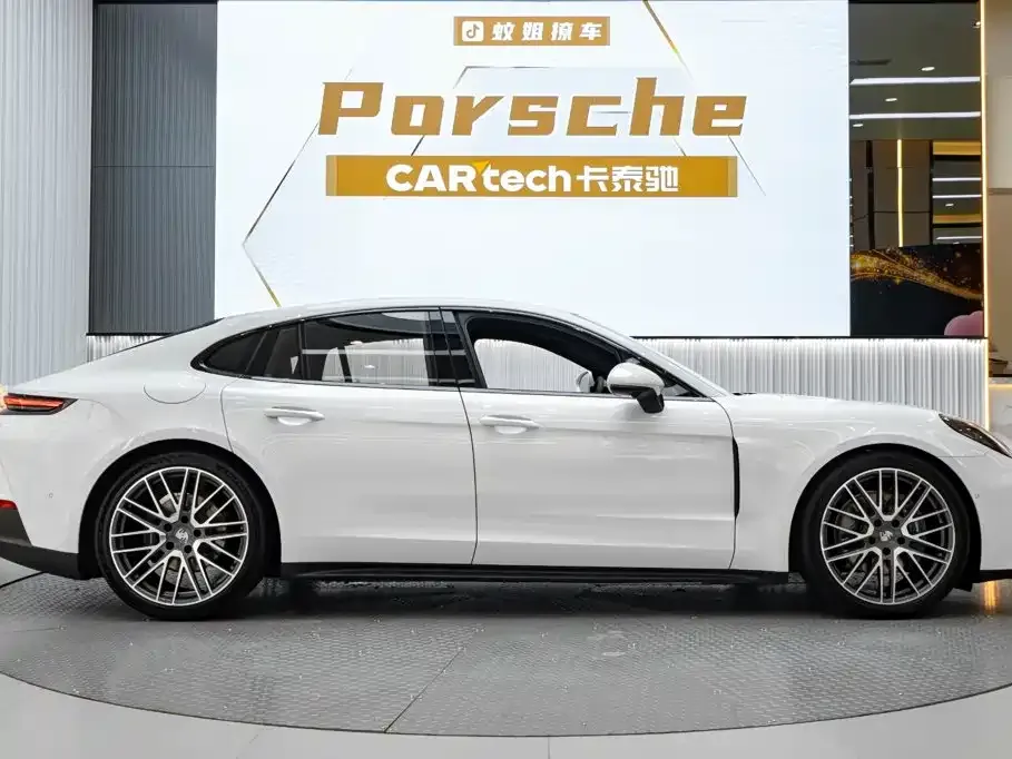 Porsche Panamera — фото 9