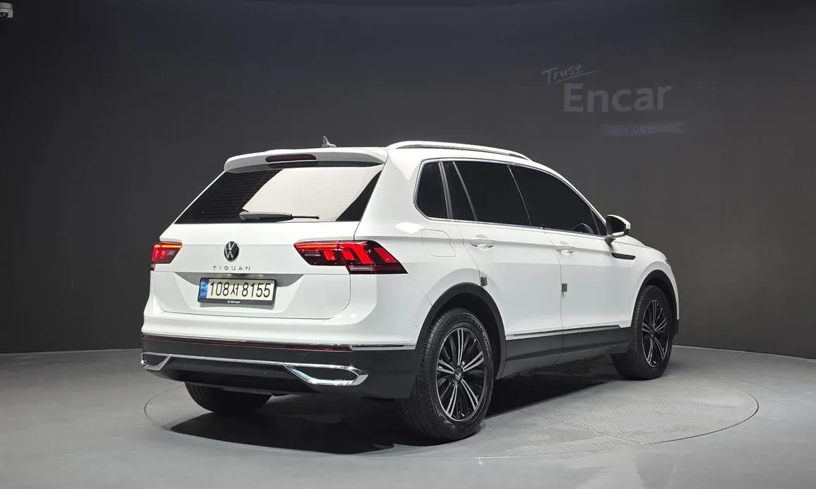 Volkswagen Tiguan — фото 4