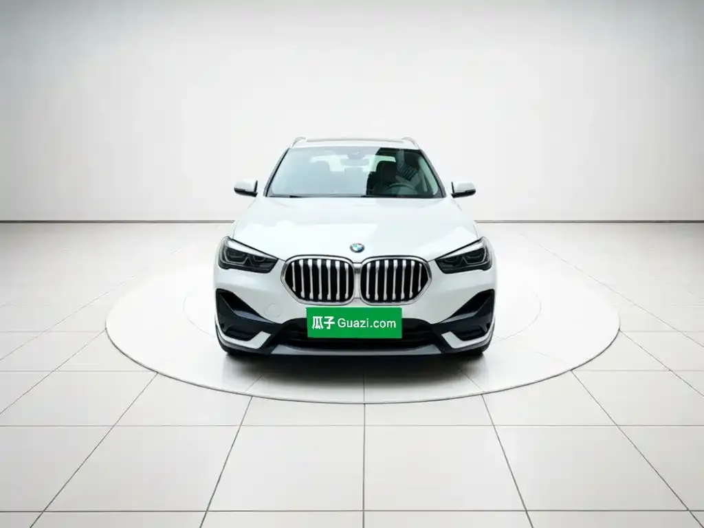 BMW X1 — фото 5