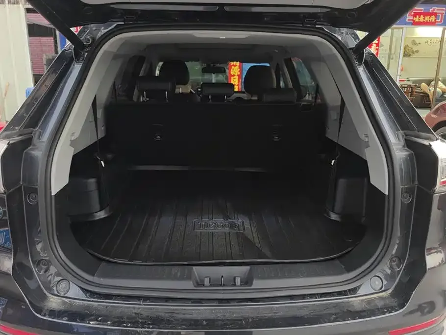 Chery Tiggo 8 — фото 10