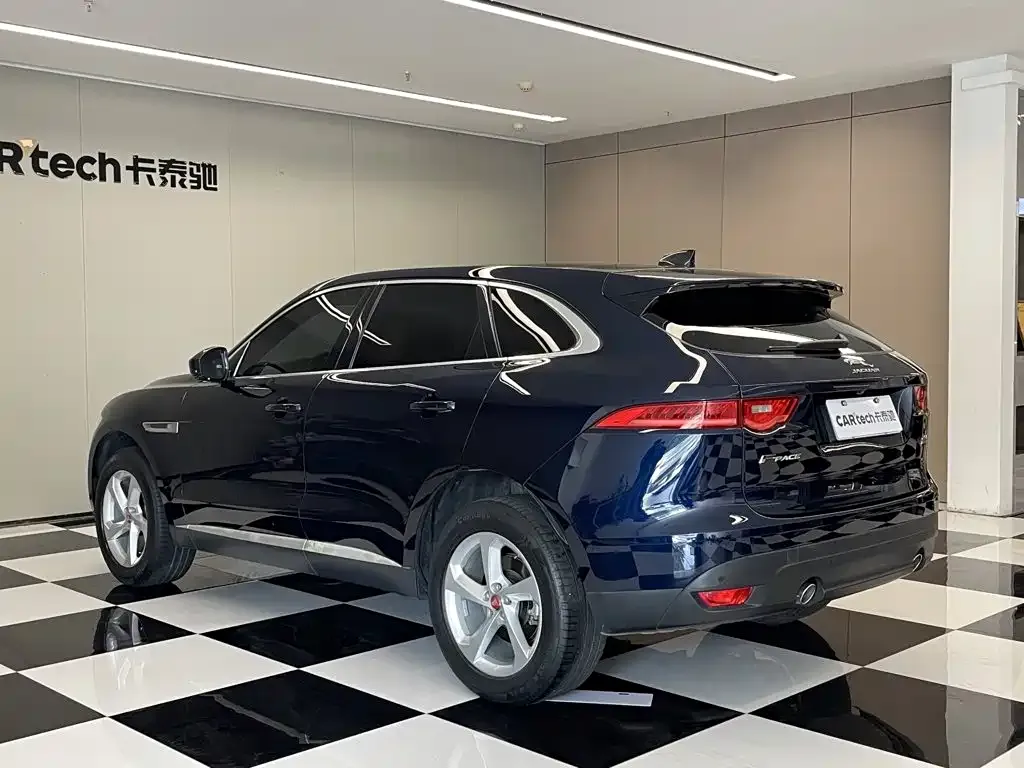 Jaguar F-PACE — фото 2