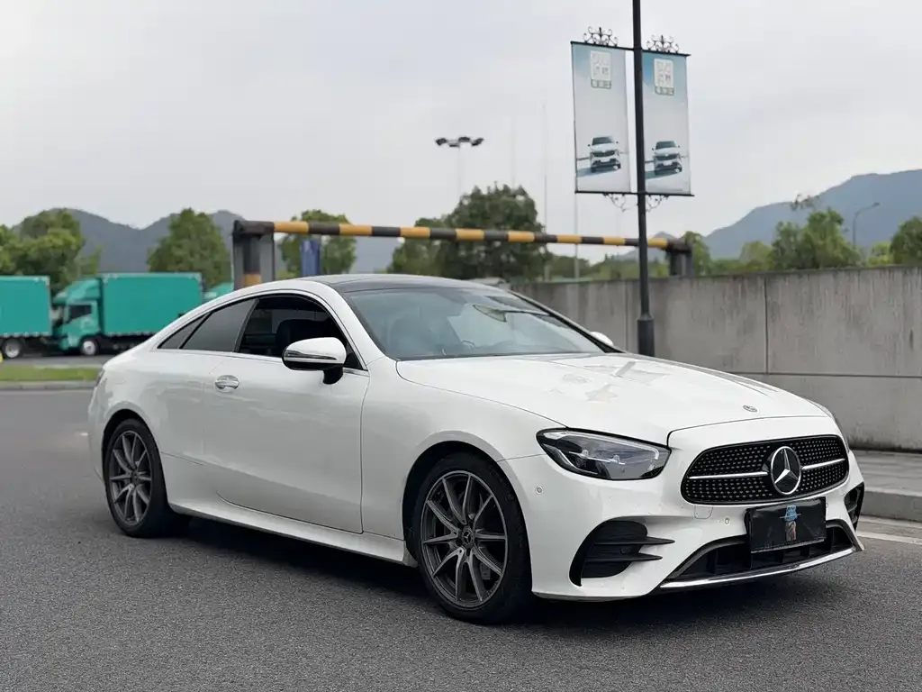 Mercedes-Benz E-Class (Import) — фото 2