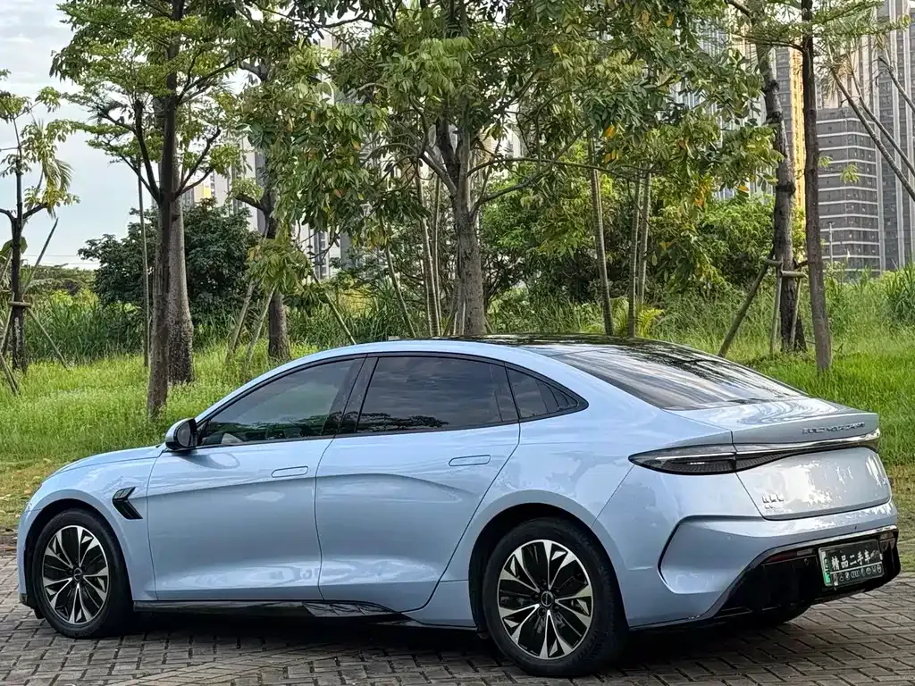 BYD Seal — фото 4