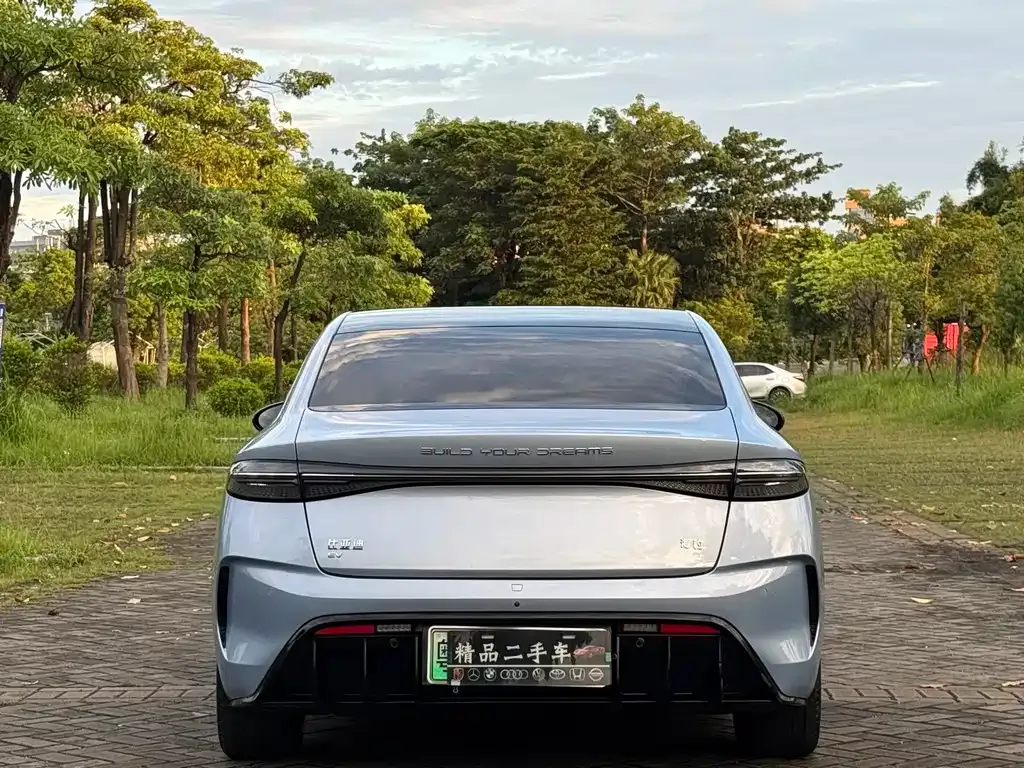 BYD Seal — фото 6