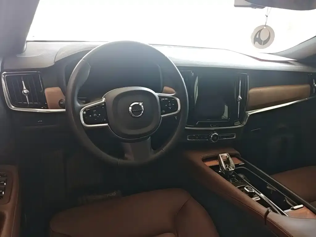 Volvo S90 — фото 4