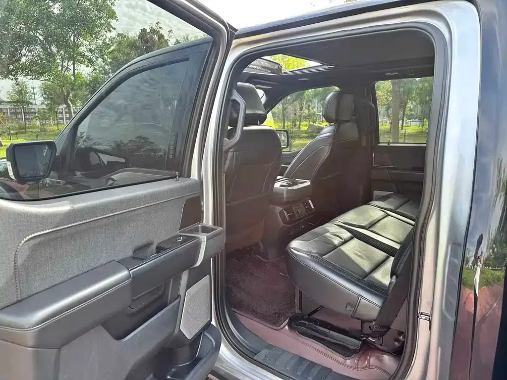 Ford F-150 Raptor — фото 2