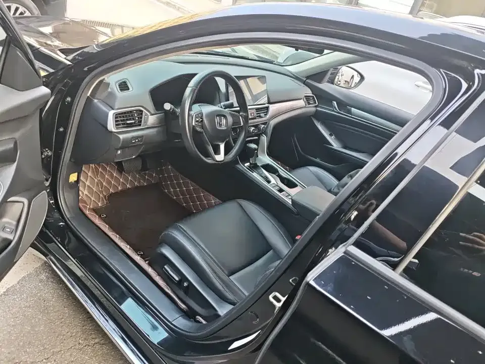 Honda Accord — фото 3