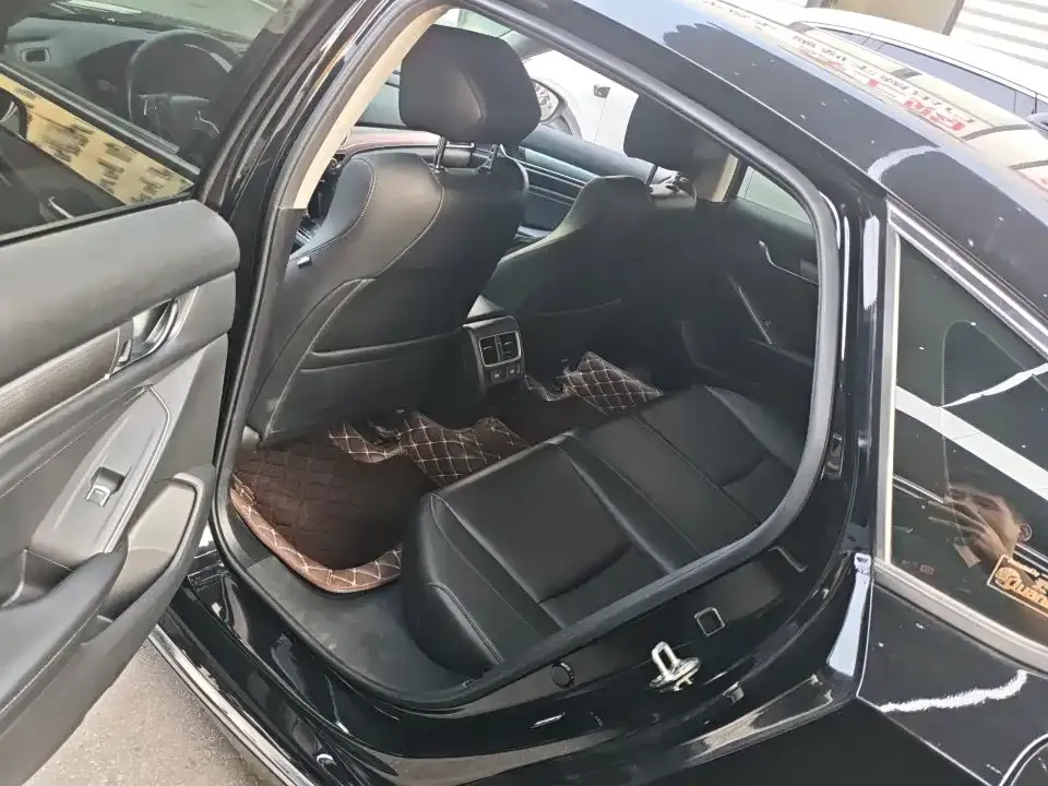 Honda Accord — фото 5