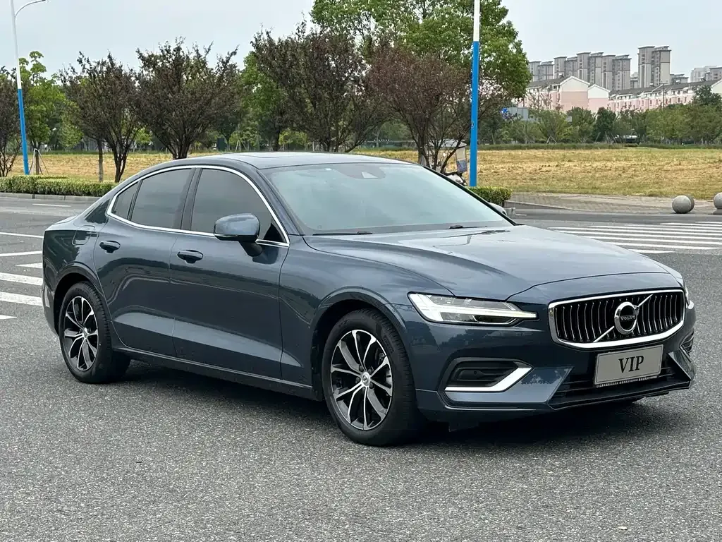 Volvo S60 — фото 3