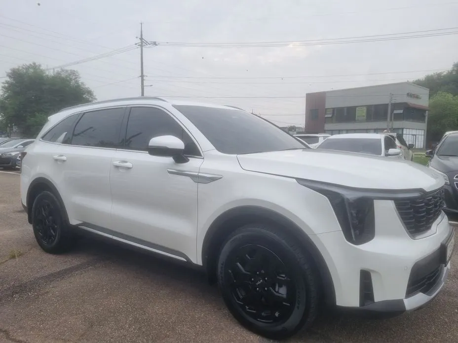 Kia Sorento — фото 1