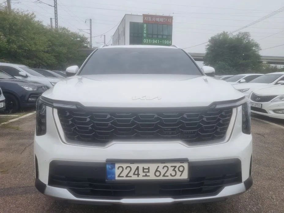Kia Sorento — фото 9