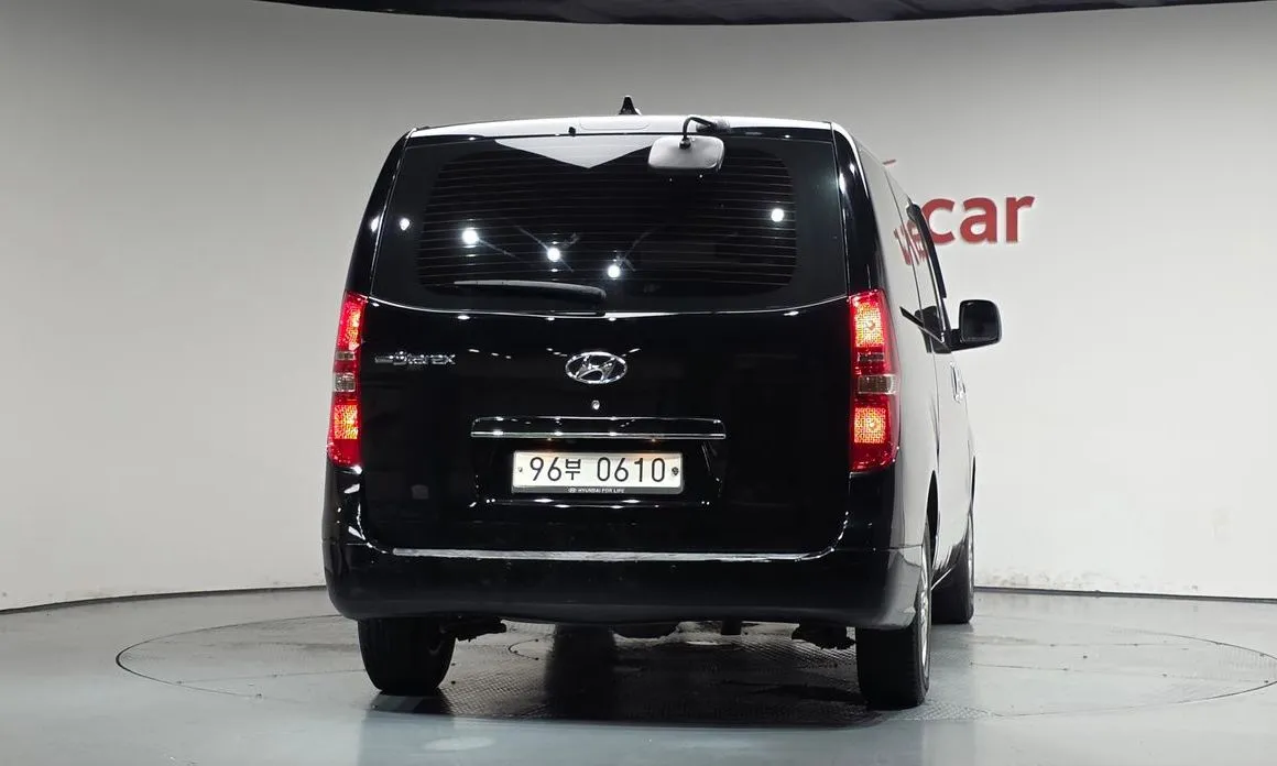 Hyundai Starex — фото 4