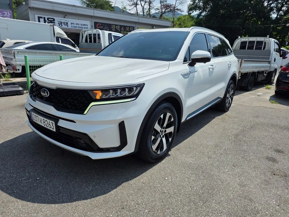 Kia Sorento — фото 1