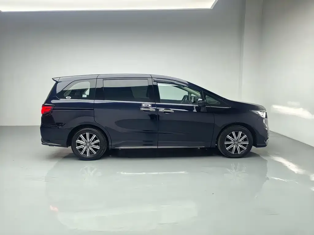 Honda Odyssey — фото 3