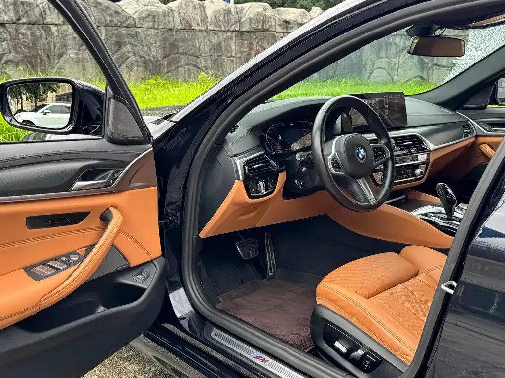 BMW 5 Series (Import) — фото 7