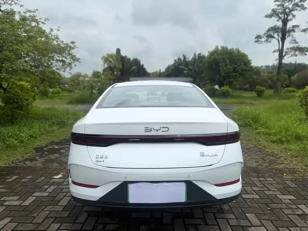 BYD Qin PLUS — фото 10