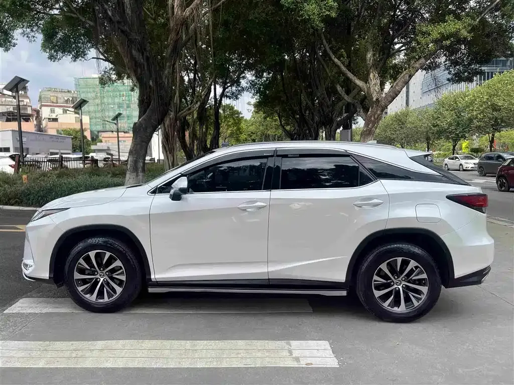 Lexus RX — фото 8
