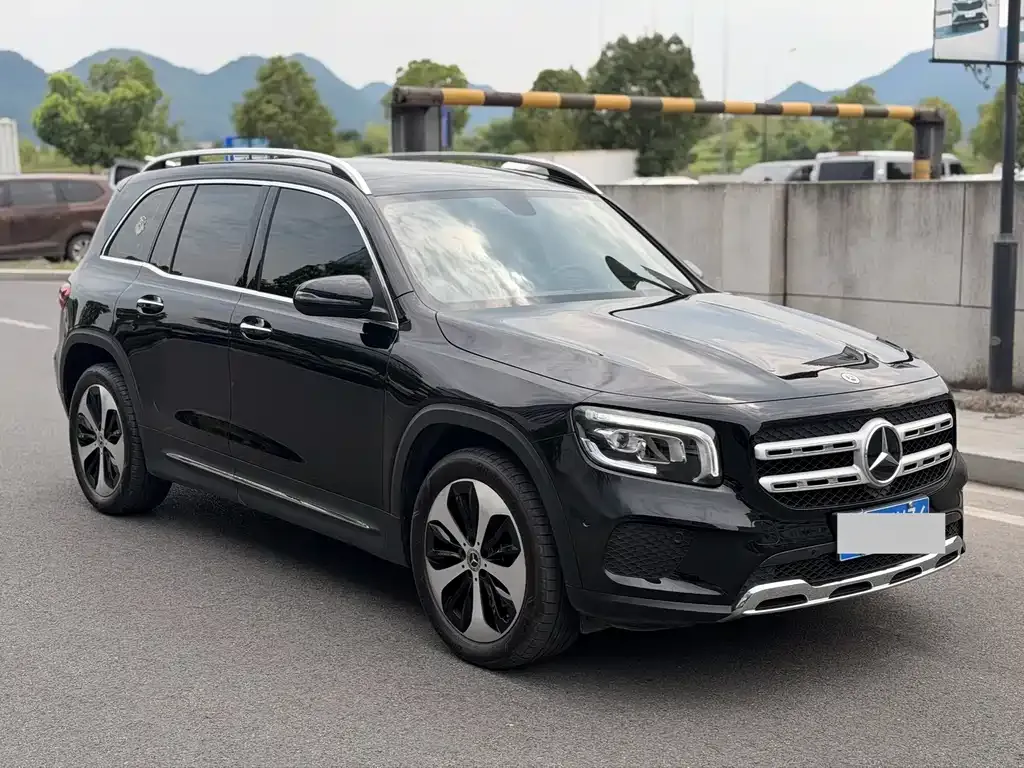 Mercedes-Benz GLB — фото 6