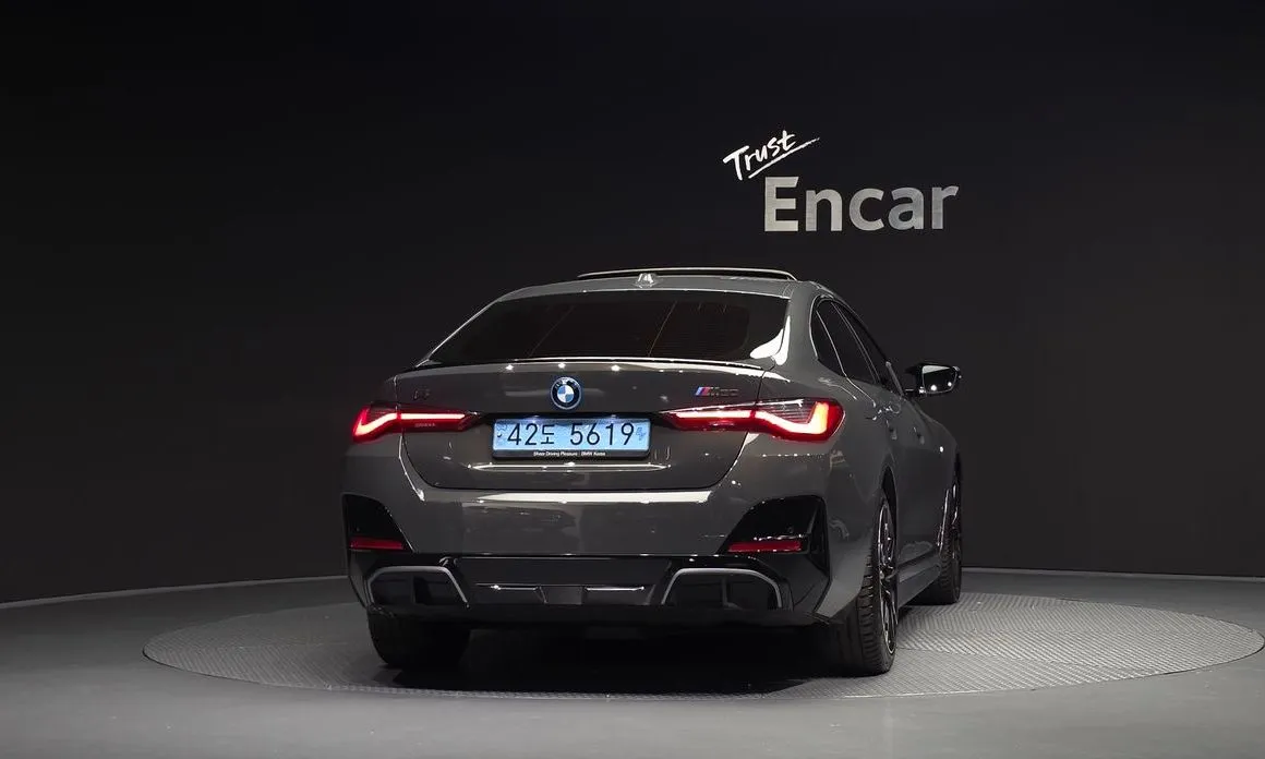 BMW i4 — фото 3