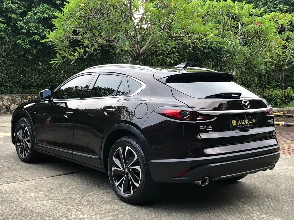 Mazda CX-4 — фото 10