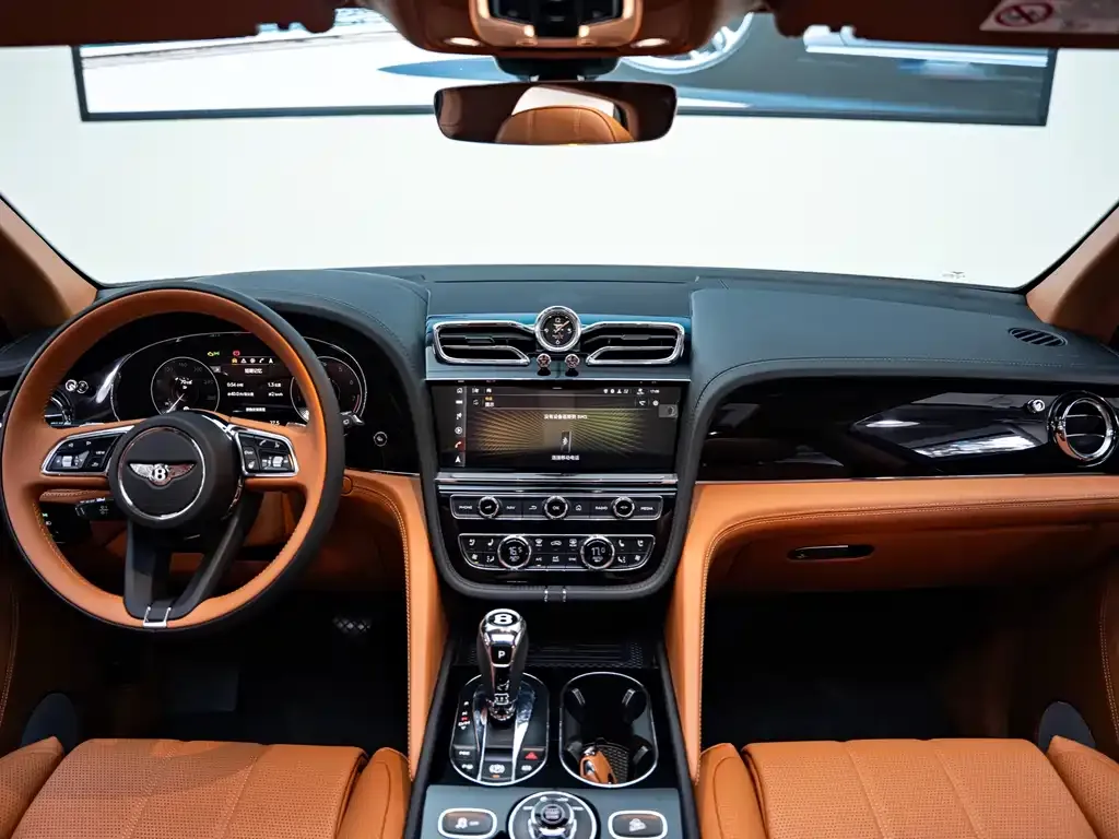 Bentley Bentayga — фото 9