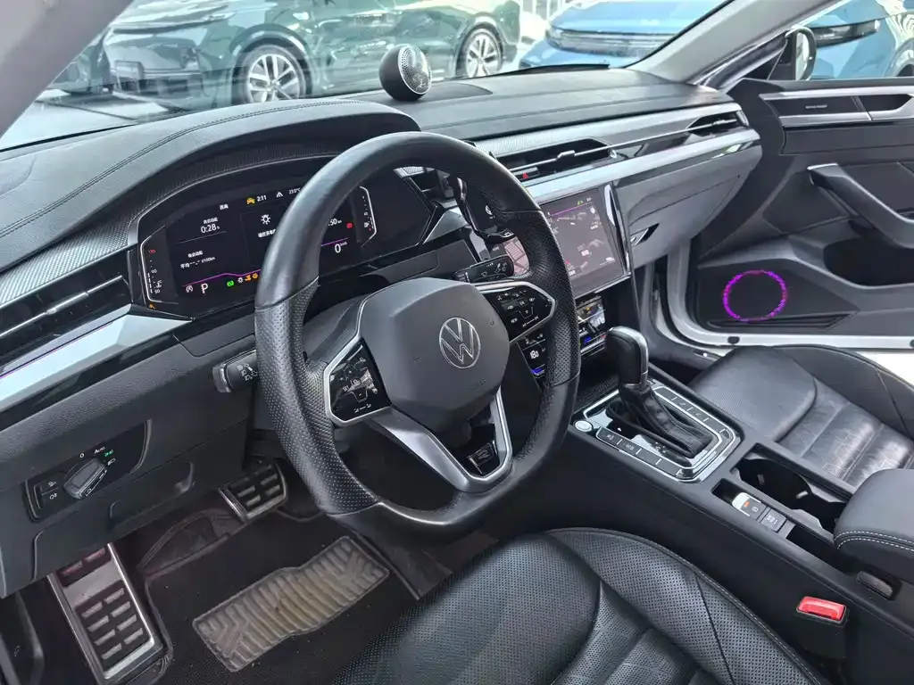 Volkswagen CC — фото 10