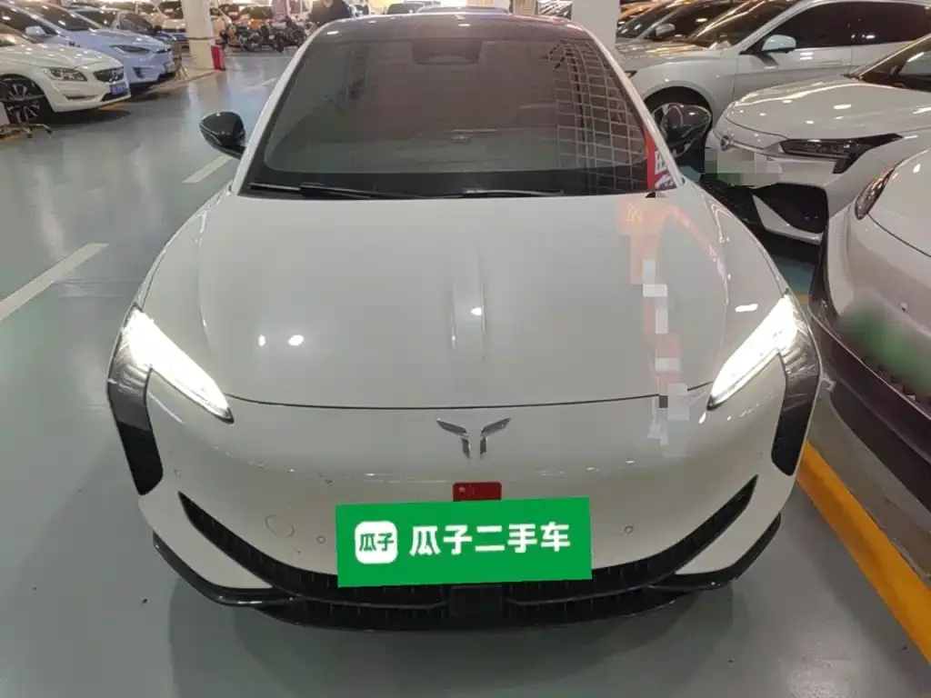 Hongqi EH7 — фото 7