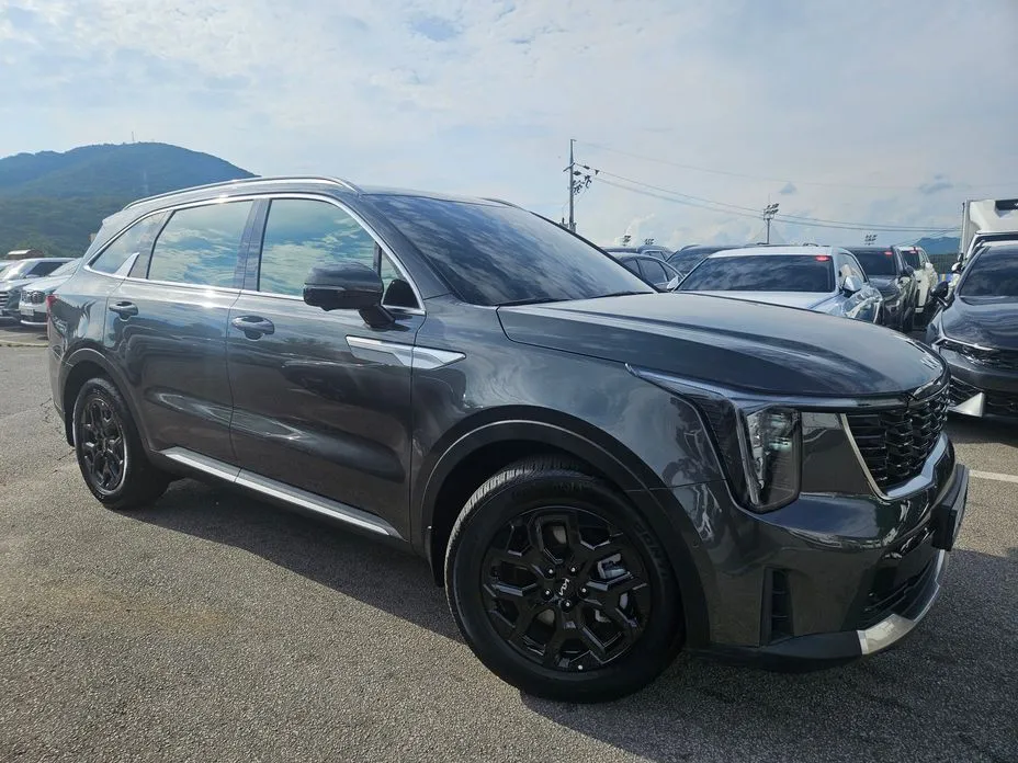 Kia Sorento — фото 1