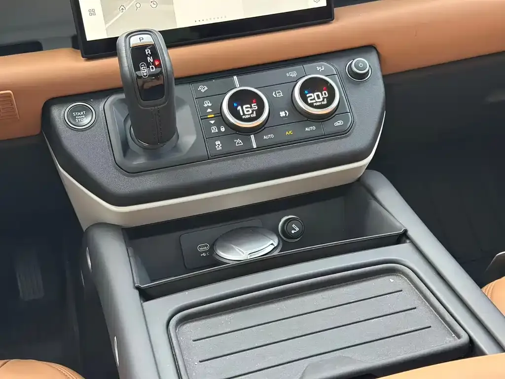 Land Rover Defender — фото 2