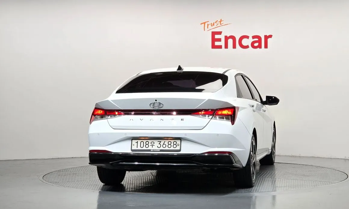 Hyundai AVANTE — фото 2