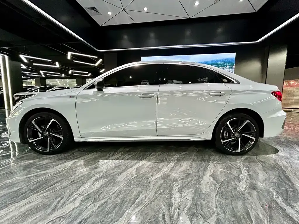 Audi A3 — фото 8