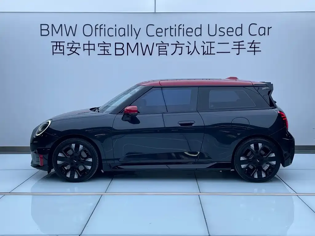 MINI MINI JCW EV — фото 4