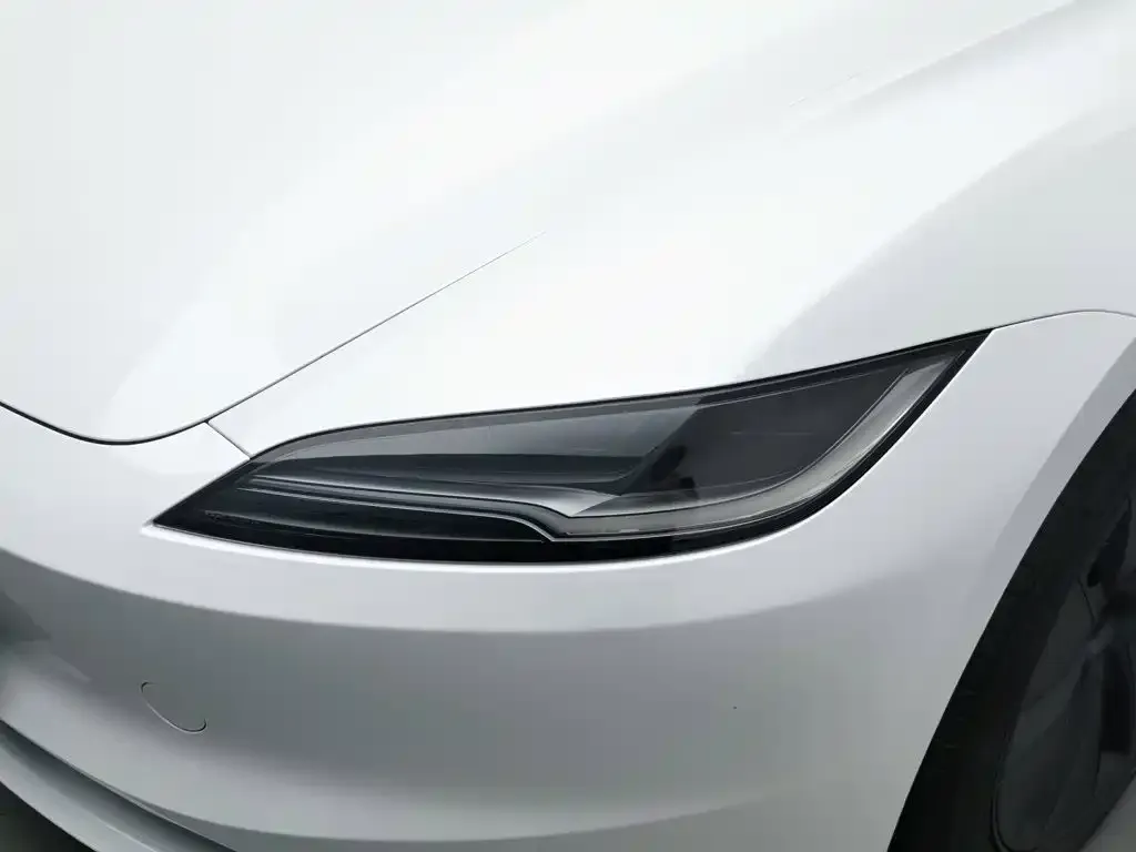 Tesla Model 3 — фото 6