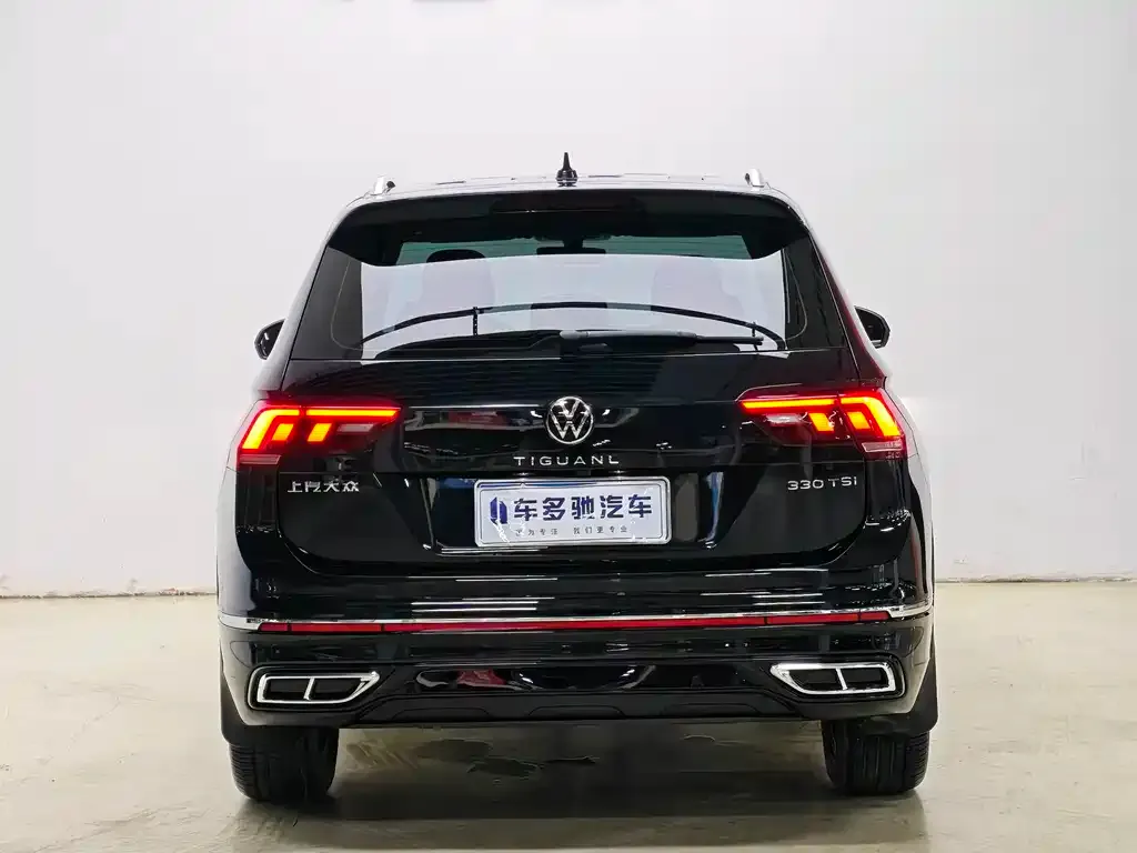 Volkswagen Tiguan L — фото 3