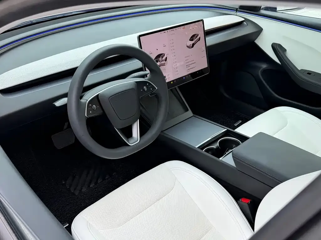 Tesla Model 3 — фото 4