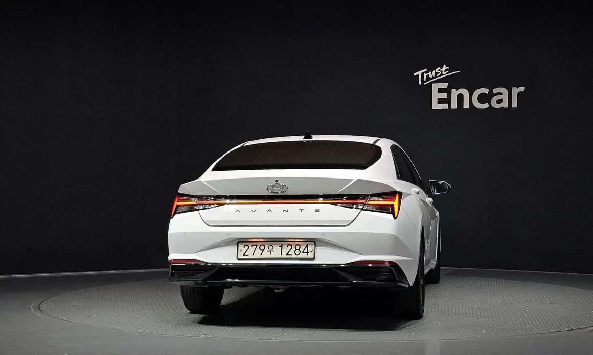 Hyundai AVANTE — фото 4