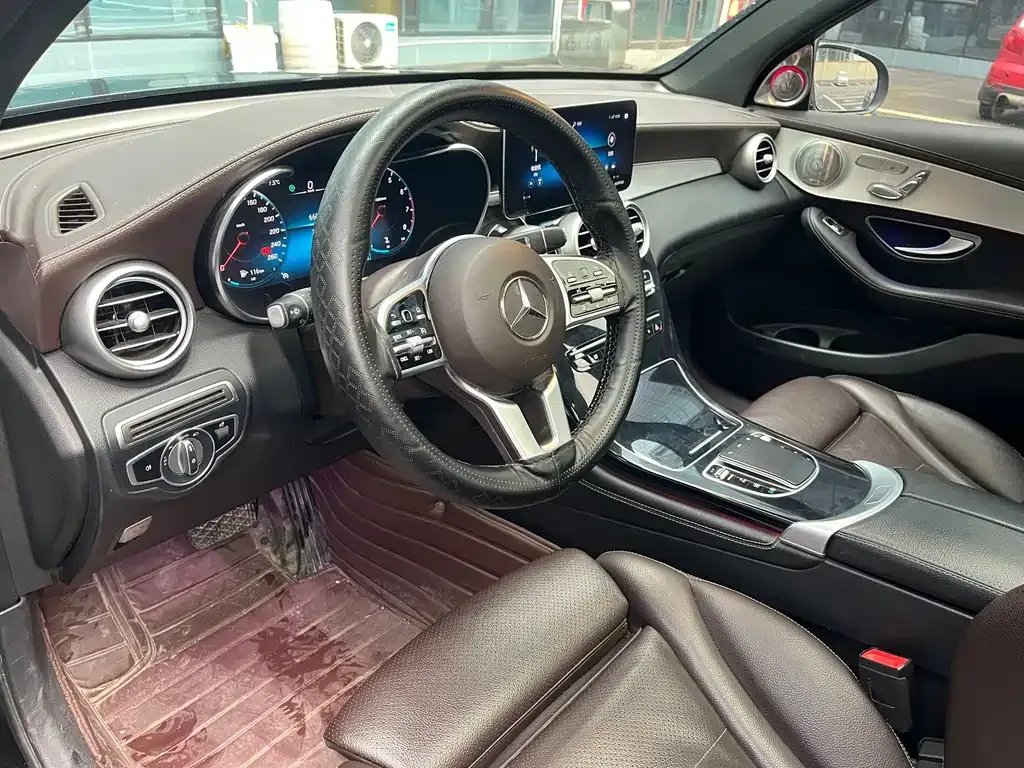 Mercedes-Benz GLC — фото 2