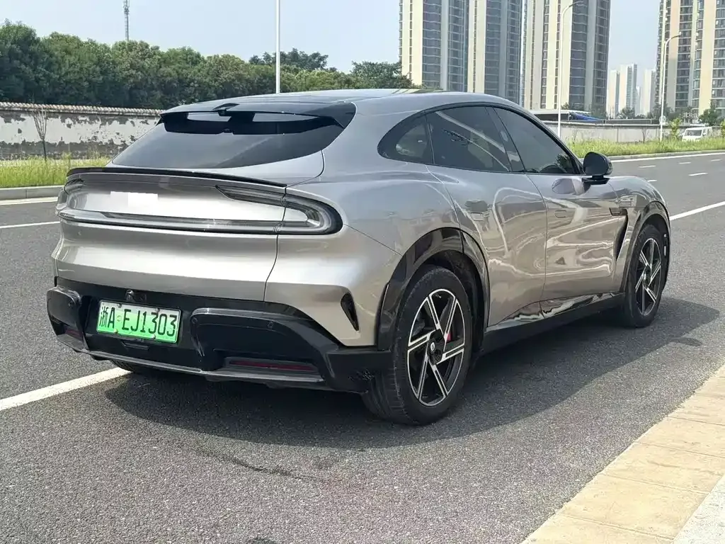 Xiaomi YU7 — фото 7