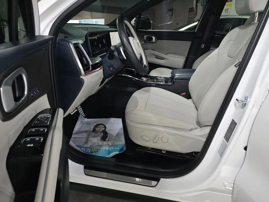 Kia Sorento — фото 6