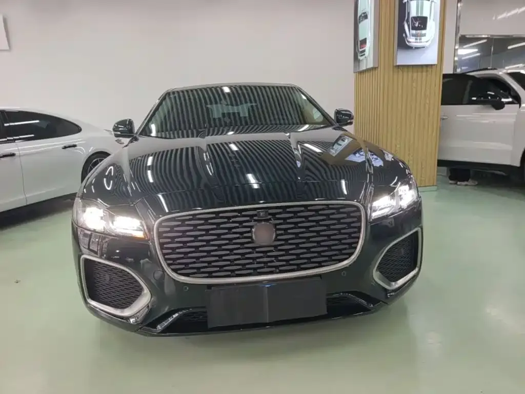 Jaguar XFL — фото 10