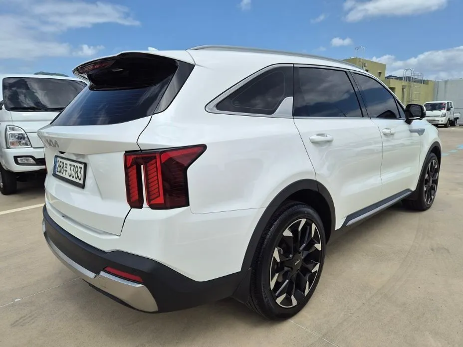 Kia Sorento — фото 4