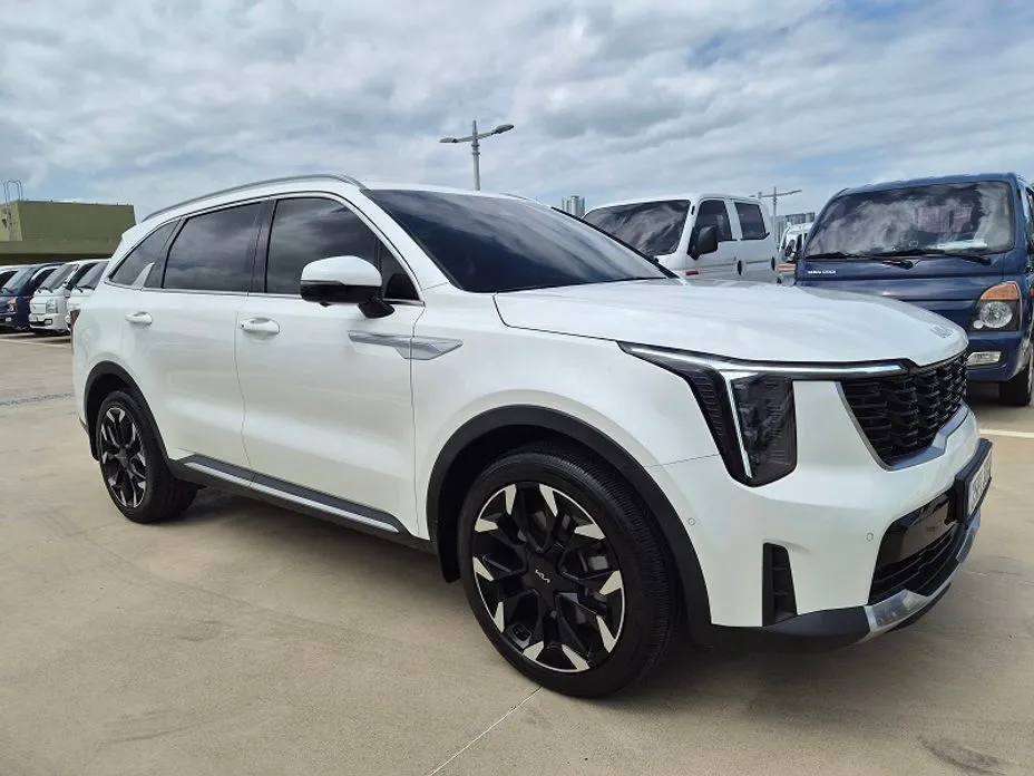 Kia Sorento — фото 3