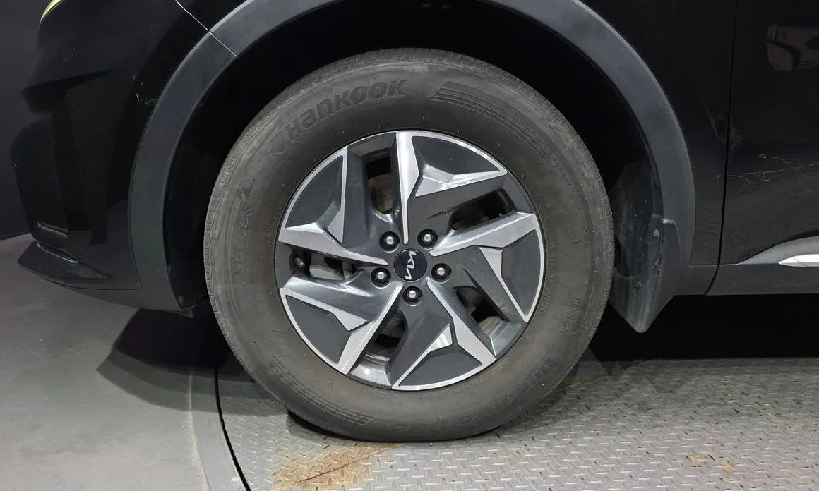 Kia Sorento — фото 7
