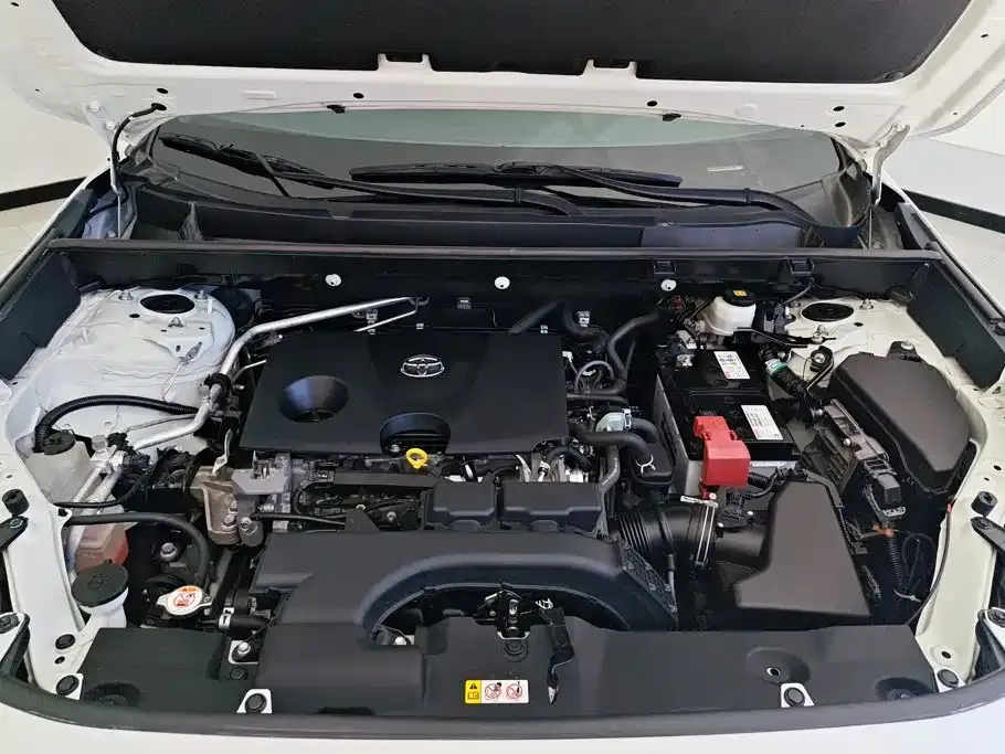 Toyota RAV4 — фото 10