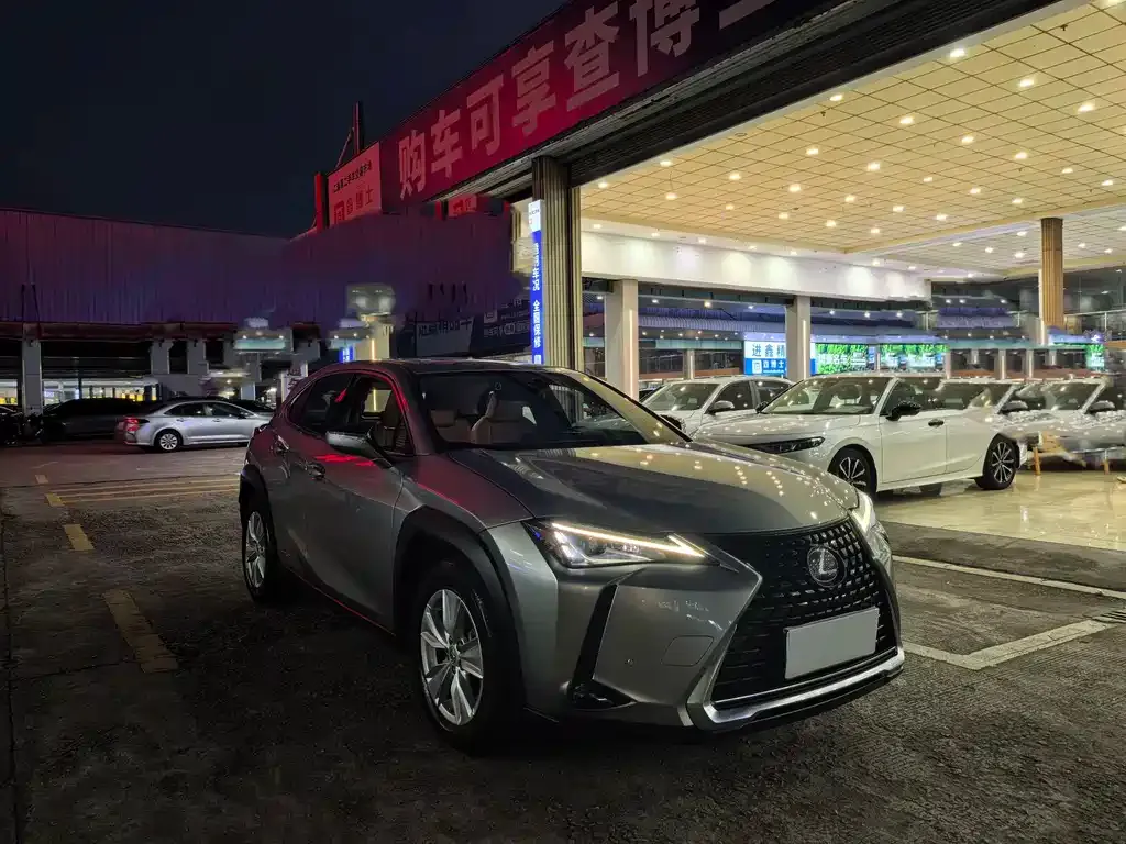 Lexus UX — фото 5