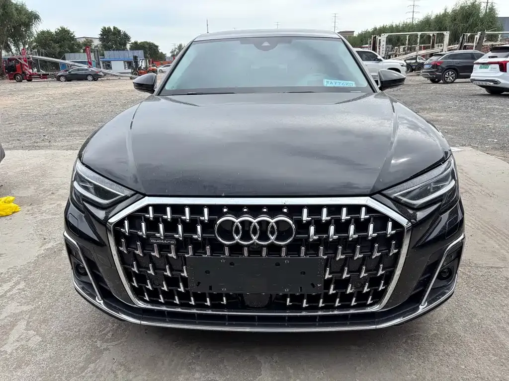 Audi A8 — фото 4
