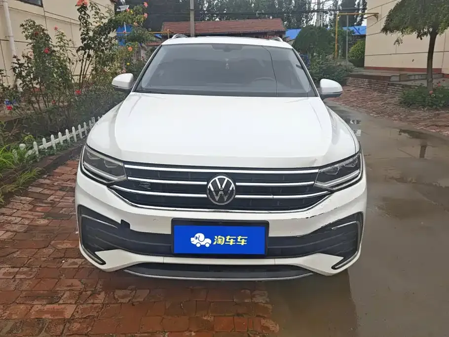 Volkswagen Tiguan L — фото 9